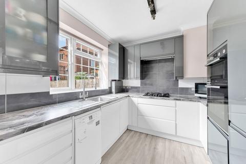35 Steyning Grove, London, SE9 4NG