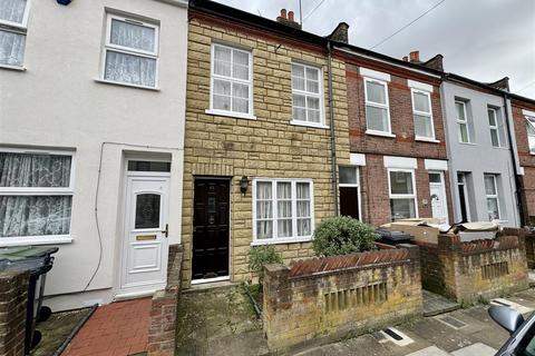 2 bedroom terraced house to rent, Malvern Road, Luton, LU1 1LG