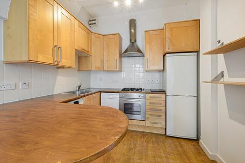 2 bedroom flat to rent, Southwell Gardens, London