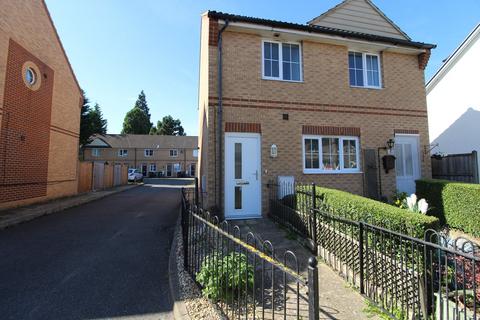 1 bedroom maisonette to rent, Prince of Wales Close, Arlesey, SG15