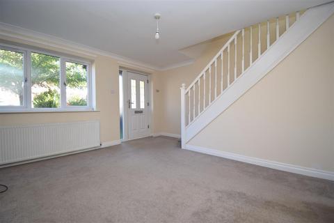 3 bedroom semi-detached house to rent, Rochester Court, Wakefield WF4