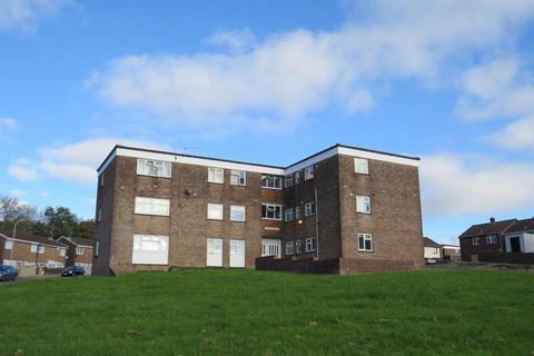 2 bedroom flat to rent, Bryngolau, Tonyrefail Porth