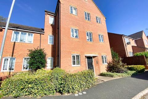 2 bedroom flat for sale, Lowry Close, Corby, NN18