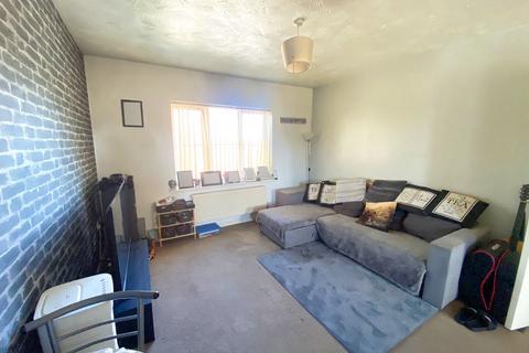 2 bedroom flat for sale, Lowry Close, Corby, NN18