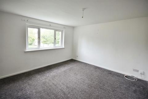 2 bedroom flat to rent, Cornock Street, Clydebank G81