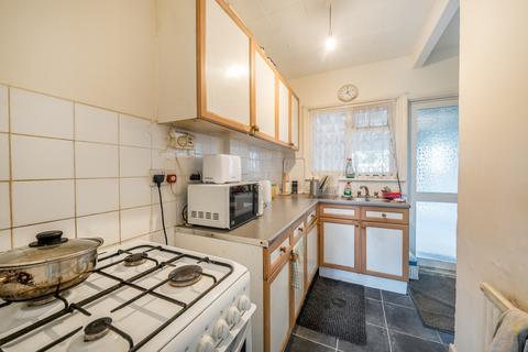 2 bedroom end of terrace house for sale, Manaton Crescent, Southall, UB1