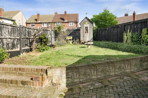 2 bedroom semi-detached house for sale, Brendon Close, Erith