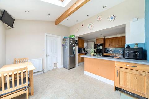 4 bedroom semi-detached house for sale, De Lucy Avenue, Alresford, Hampshire, SO24