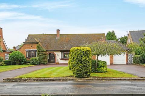 2 bedroom detached bungalow for sale, Woodside Way, Solihull, B91