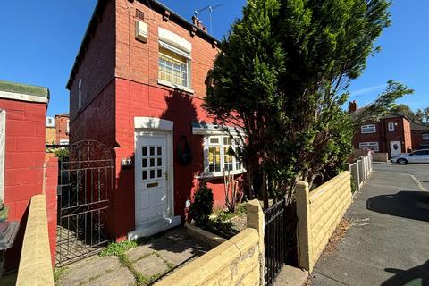 3 bedroom semi-detached house to rent, Garton View, Leeds, West Yorkshire, UK, LS9