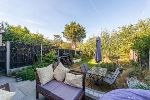 224 Green Lane, London, SE9 3TL