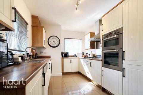 5 bedroom detached house for sale, Stone Hill, St Neots