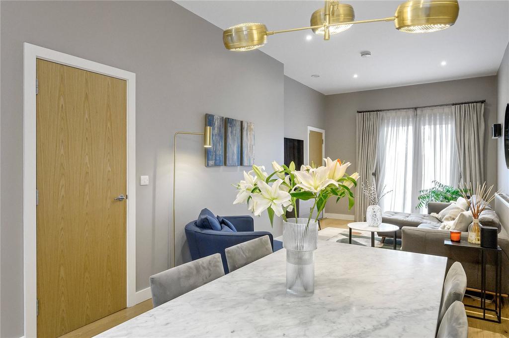 Kitchen/Reception