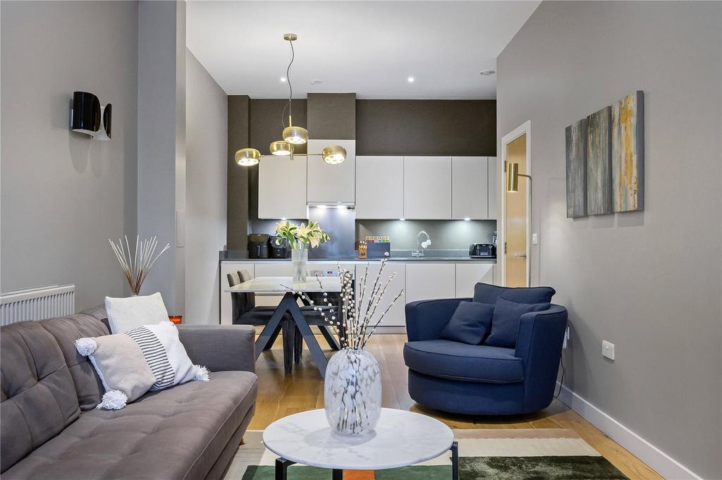Kitchen/Reception
