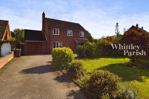 3 bedroom detached house for sale, Diss Road, Burston, Diss