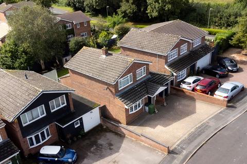 17 Dove Close, Basingstoke, RG22 5PH