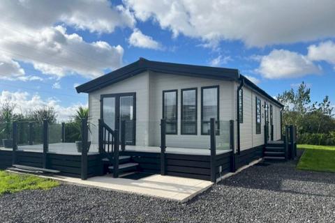 2 bedroom lodge for sale, Poulton Plaiz Leisure Park, , Garstang Rd W FY6