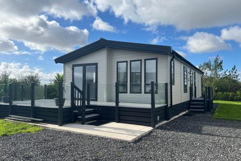 2 bedroom lodge for sale, Two Bed Atlas Debonair (40x20) Poulton Plaiz Leisure Park, Poulton-le-Fylde FY6