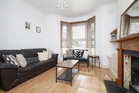 1 bedroom flat to rent, Evershot Road, Finsbury Park