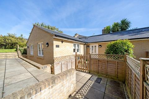 2 bedroom semi-detached bungalow for sale, Priorygate Court, Castle Cary, BA7