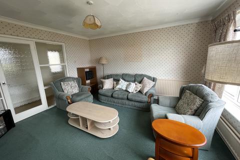 3 bedroom bungalow to rent, Alder Way, Swansea