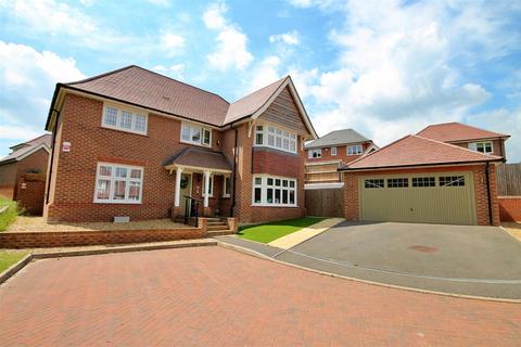 4 bedroom detached house to rent, Armitage Close, Amington, Tamworth, Staffordshire