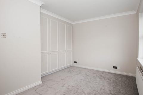 1 bedroom apartment to rent, Tersha Street, Richmond, TW9