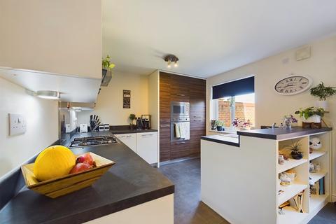 3 bedroom detached house for sale, Hopyard Coppice Avenue, Worcester, Worcestershire, WR2