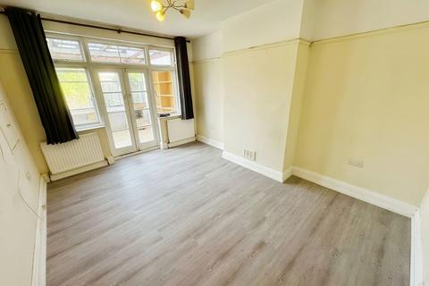 3 bedroom semi-detached house to rent, Albert Road, Harrow, HA2