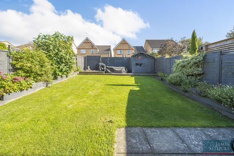 4 bedroom detached house for sale, Thatch Meadow Drive, Market Harborough