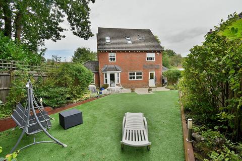 4 bedroom house for sale, Henchard Close, Ferndown, BH22