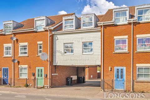 3 bedroom flat for sale, Norwich Road, Watton