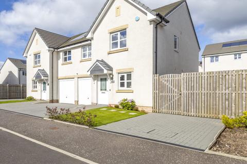 4 bedroom semi-detached villa for sale, Callanish Crescent, Maidenhill, Newton Mearns