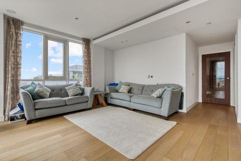 3 bedroom flat for sale, Skyline House, London W5