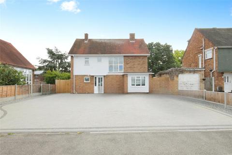 4 bedroom detached house to rent, Emanuel Road, Langdon Hills, Basildon, Essex, SS16