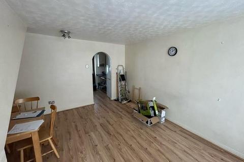 96 Clos Cilsaig, Dafen, Llanelli, SA14 8QU