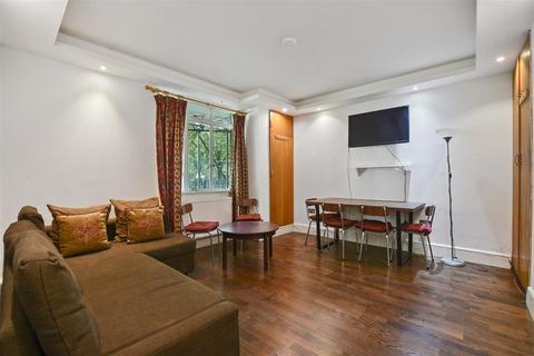 3 bedroom flat to rent, Lynton House, Hallfield Estate, Paddington, London