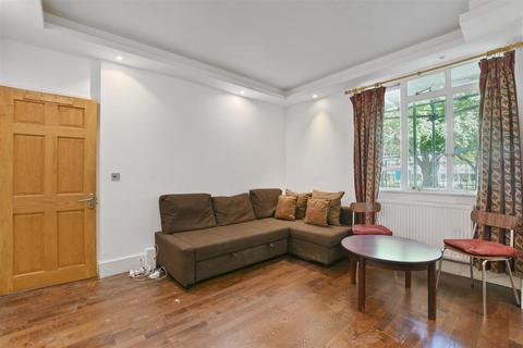 3 bedroom flat to rent, Lynton House, Hallfield Estate, Paddington, London