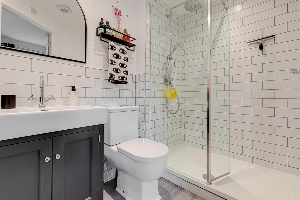 Ensuite shower room