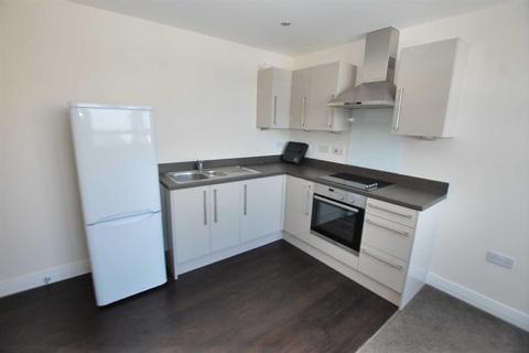 2 bedroom flat to rent, Skyline House, Stevenage SG1