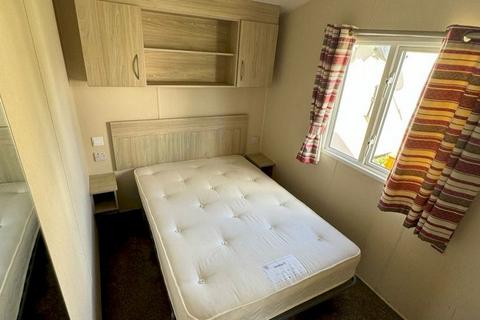 2 bedroom static caravan for sale, Pretoria Caravan Park, , Point Clear CO16