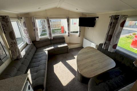 2 bedroom static caravan for sale, Pretoria Caravan Park, , Point Clear CO16