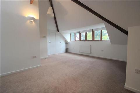 4 bedroom detached bungalow to rent, Newlands Close, Edgware, HA8