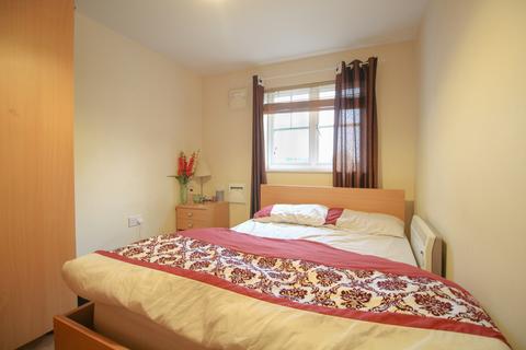 2 bedroom flat for sale, Perkin Close Hounslow