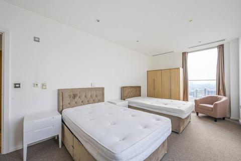 2 bedroom flat for sale, Ability Place, Canary Wharf, London, E14