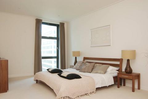 2 bedroom flat for sale, Discovery Dock West, Canary Wharf, London, E14