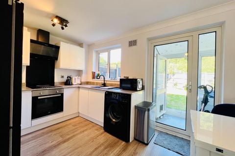 2 bedroom end of terrace house for sale, Ripley Road, Willesborough