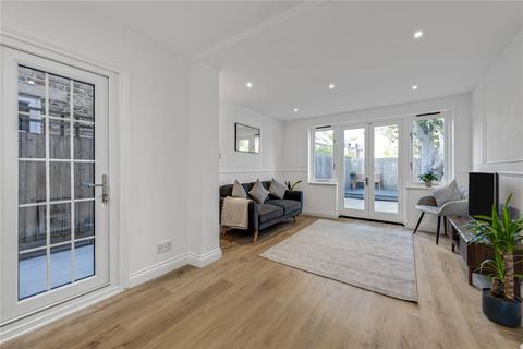 2 bedroom flat for sale, Stephendale Road, Fulham, London, SW6