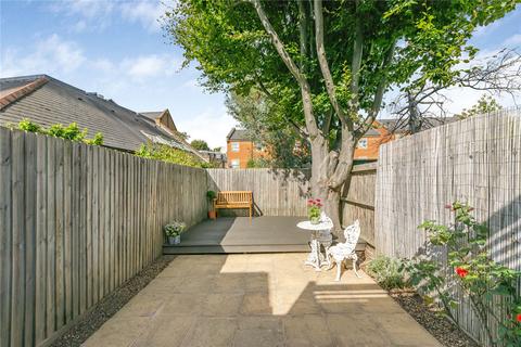 23a Stephendale Road, London, SW6 2LT
