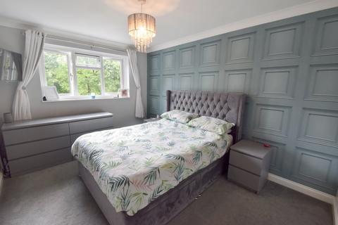 3 bedroom terraced house for sale, Conifer Drive, Chatham, ME5